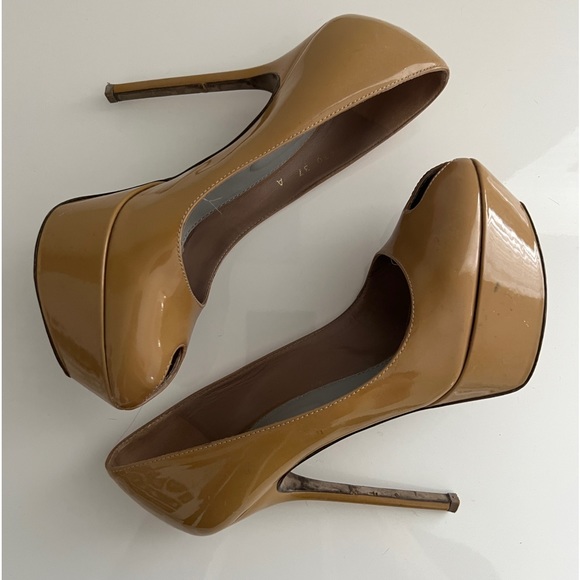 SERGIO ROSSI TAN HEELS - Picture 4 of 7